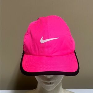 Nike NWT kids featherlight dri-fit strap back 4-6X pink hat